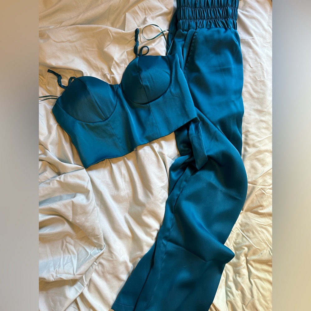 Sincerely Jules Navy Blue Two-Piece Set Size MEDIUM